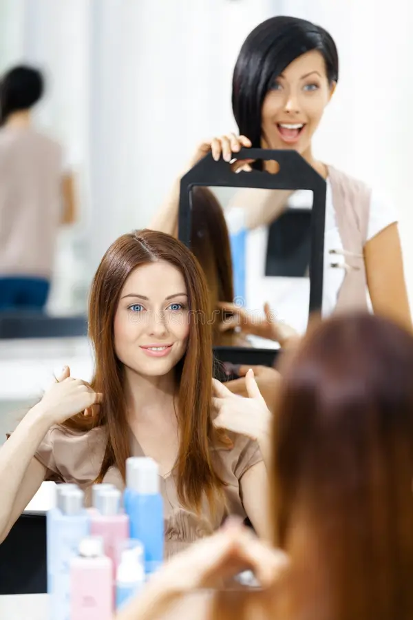 Corte de cabello profesional según la forma del rostro